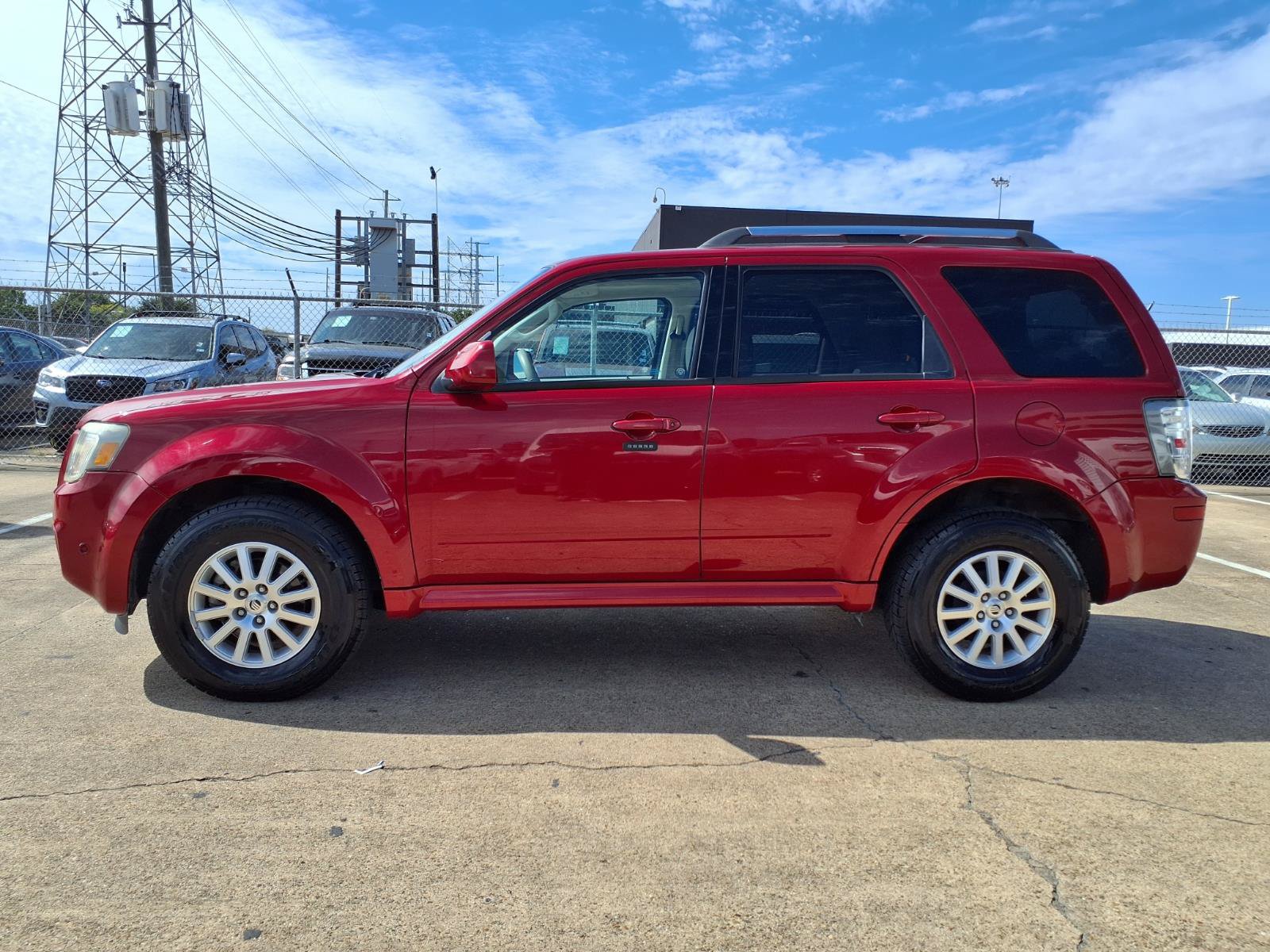 Used 2010 Mercury Mariner Premier FWD image 6