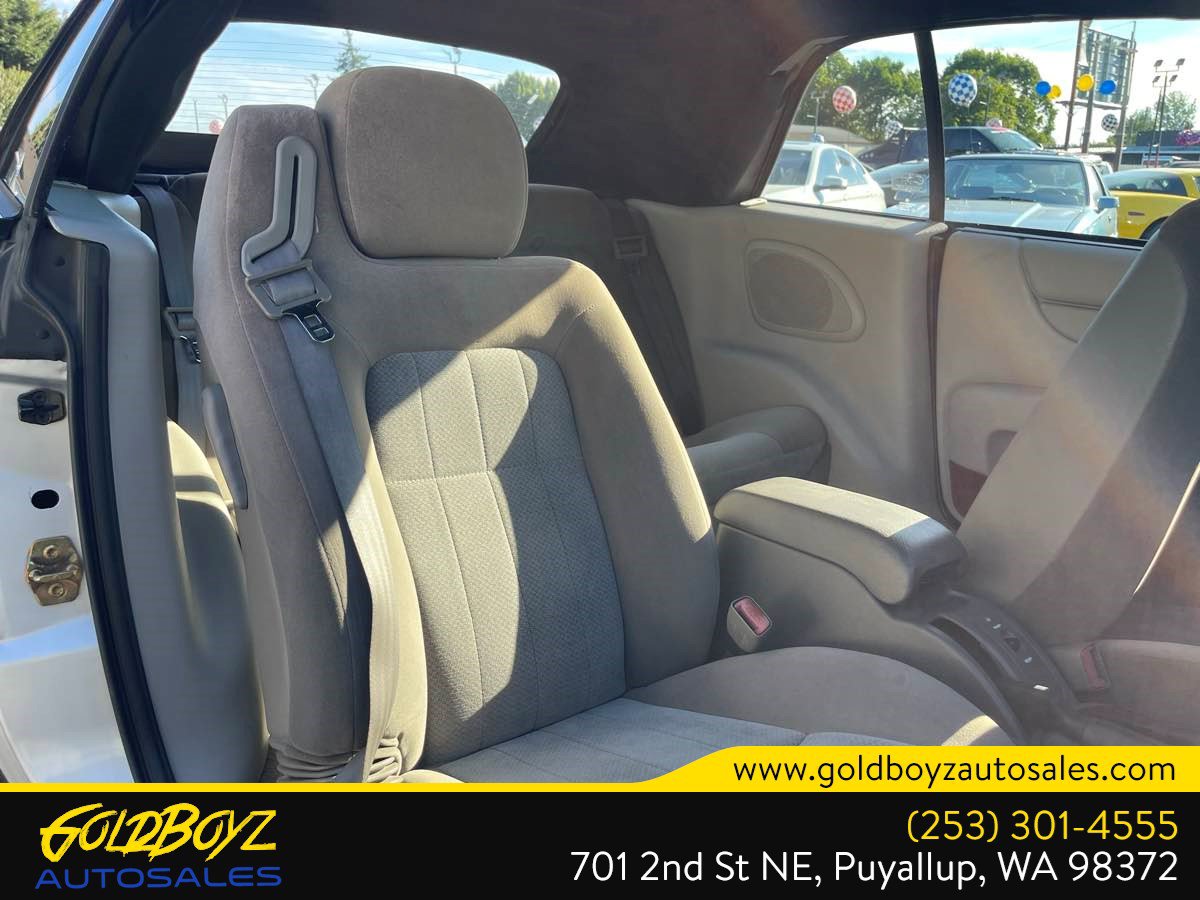 Used 2005 Chrysler Sebring Convertible FWD image 13