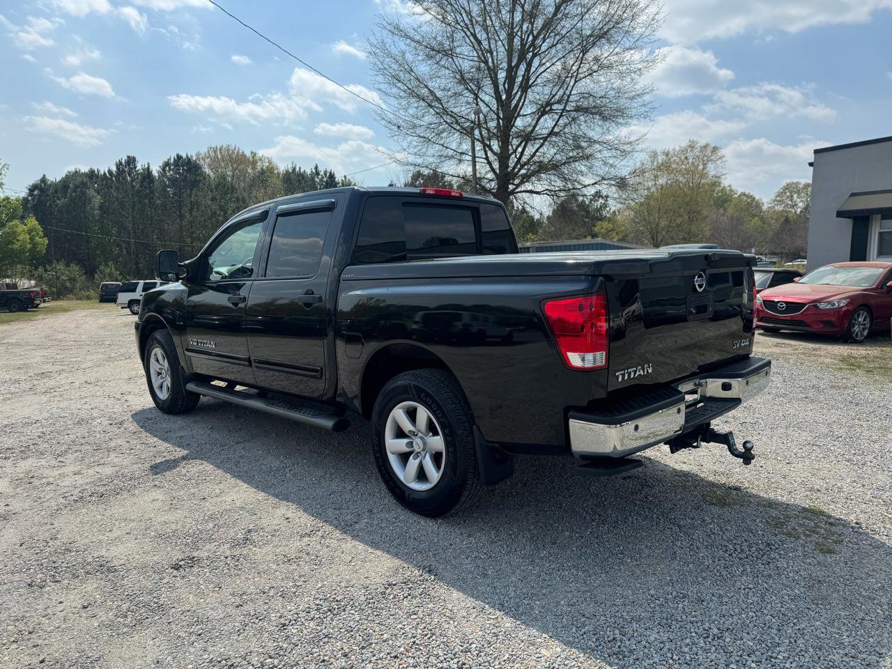 Used 2013 Nissan Titan SV w/ SV Value Truck Pkg image 7