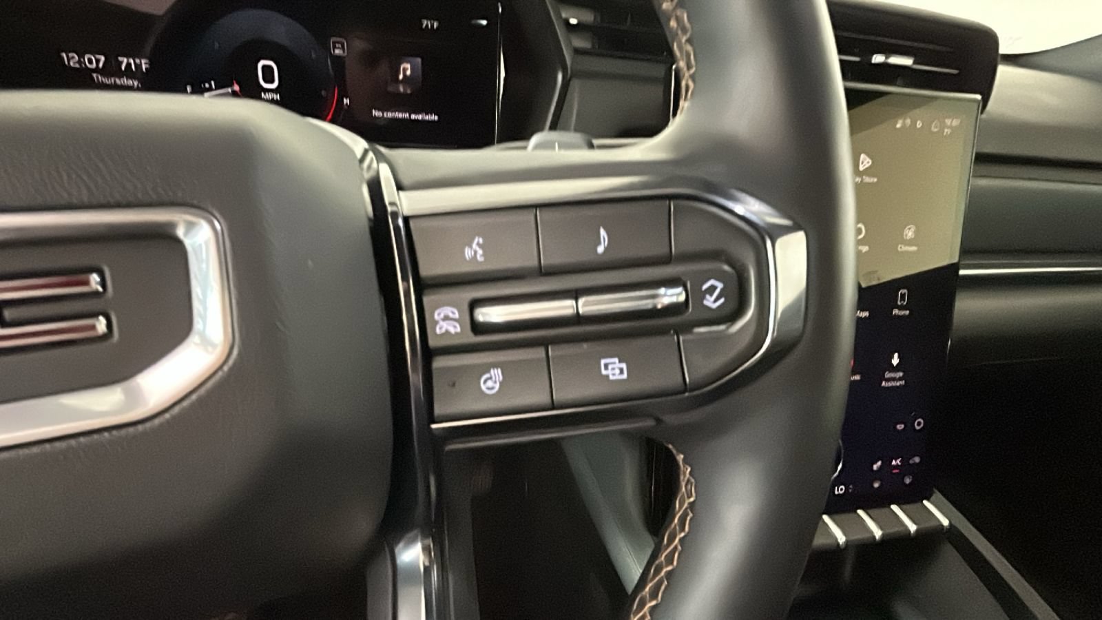 New 2026 GMC Terrain AT4 w/ Technology Package II AWD/4WD image 20