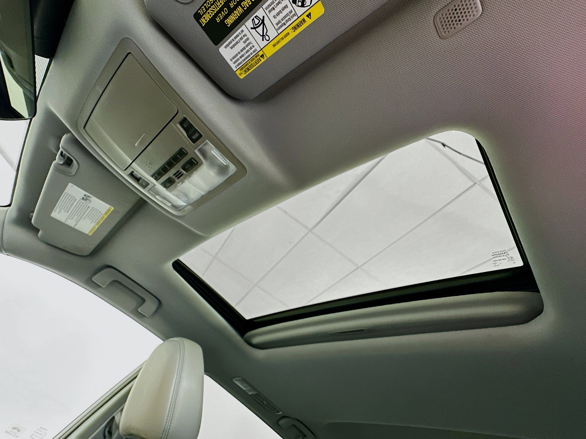 Used 2019 Toyota Highlander XLE image 27