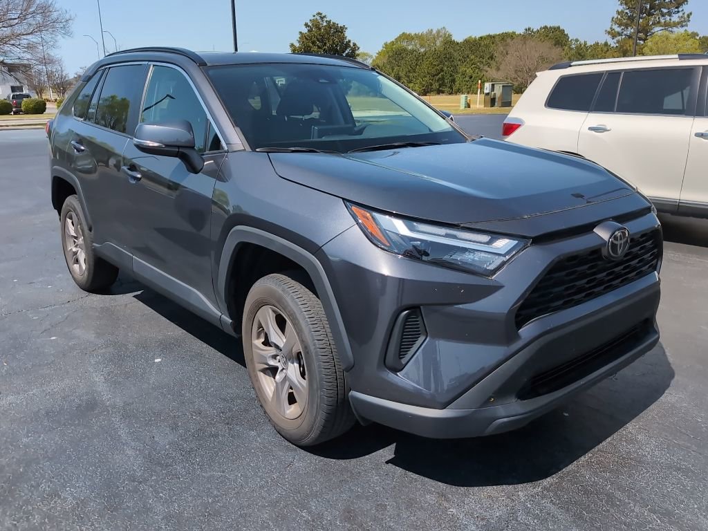 Used 2023 Toyota RAV4 XLE w/ Convenience Package image 5