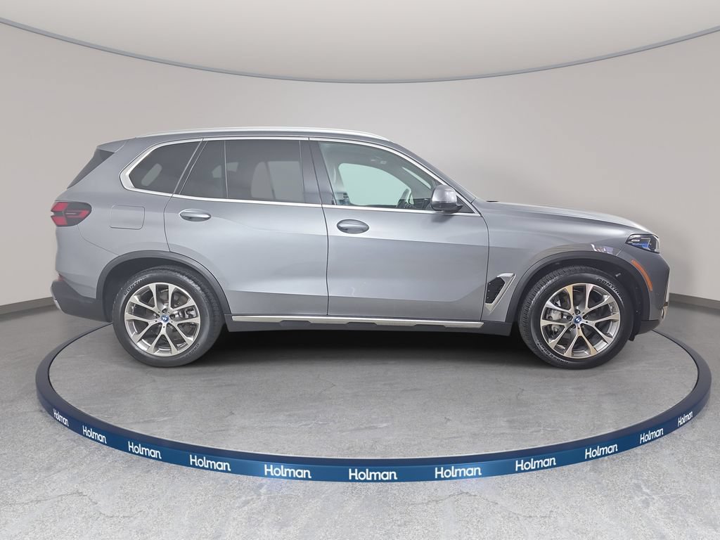 Certified 2025 BMW X5 xDrive50e AWD/4WD image 4