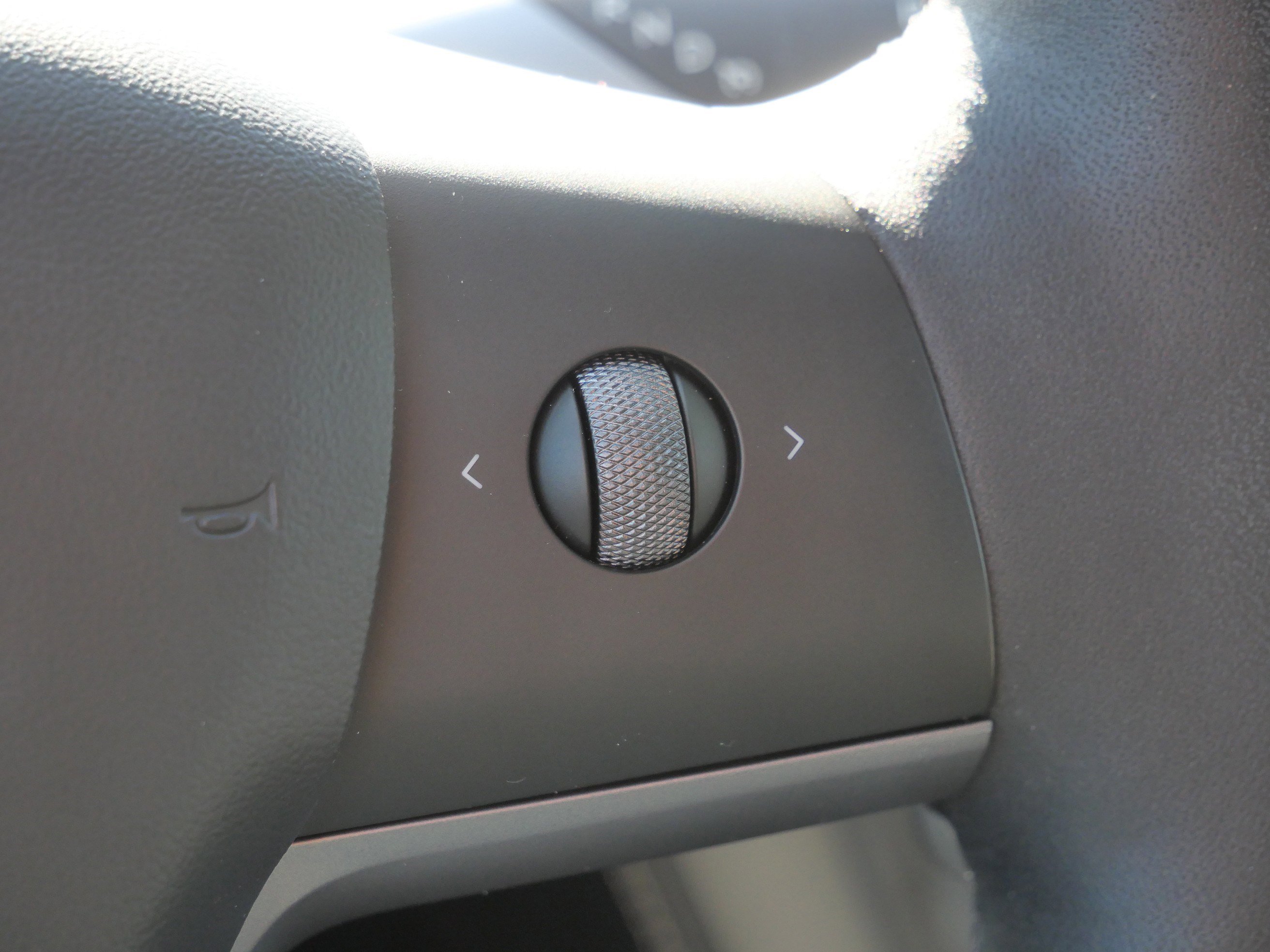 Used 2024 Tesla Model Y Long Range image 29