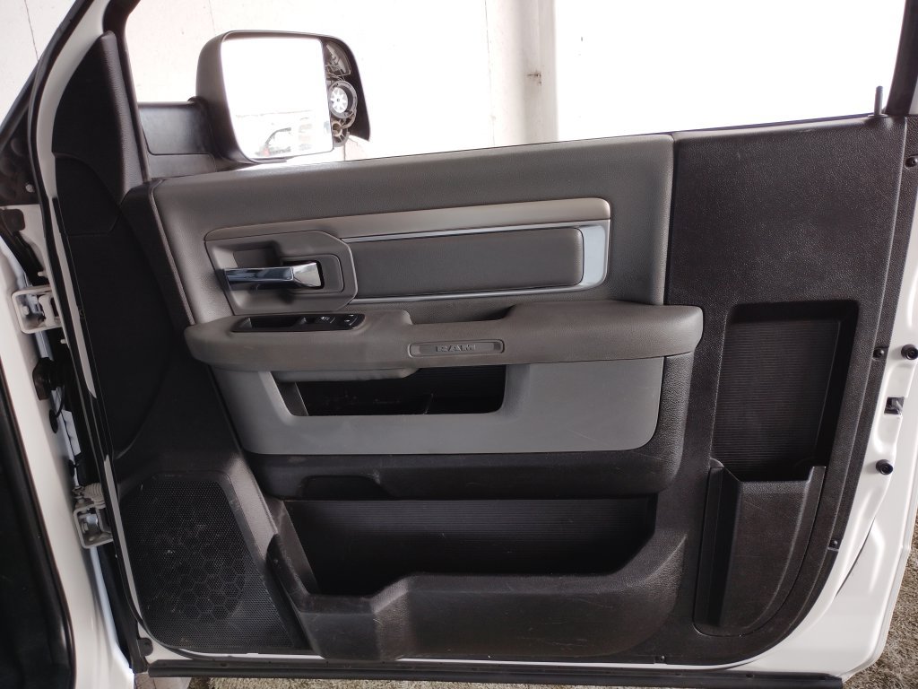 Used 2017 RAM 2500 Tradesman w/ Power & Remote Entry Group RWD image 11