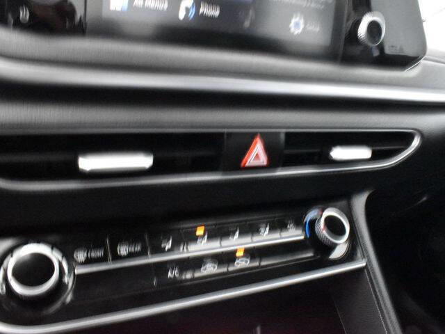 Used 2021 Hyundai Sonata SE image 11