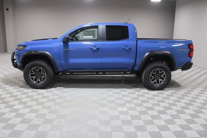 New 2026 Chevrolet Colorado ZR2 w/ Off-Road Front Bumper Package AWD/4WD image 8