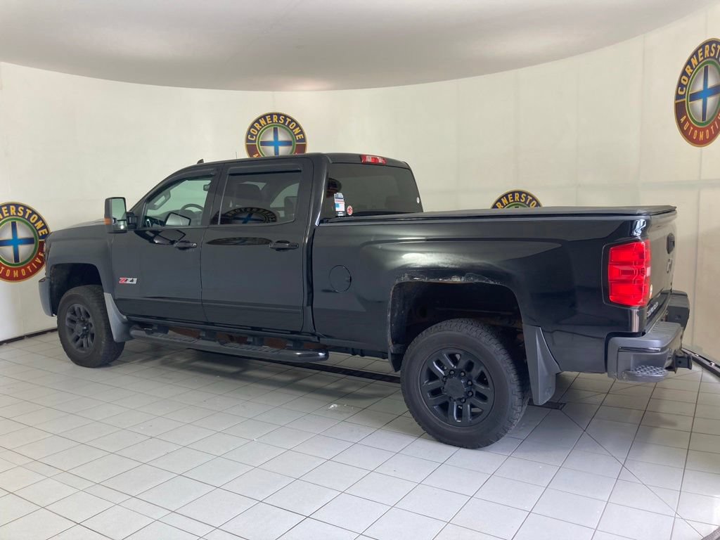 Used 2018 Chevrolet Silverado 2500 LT w/ Midnight Edition AWD/4WD image 13