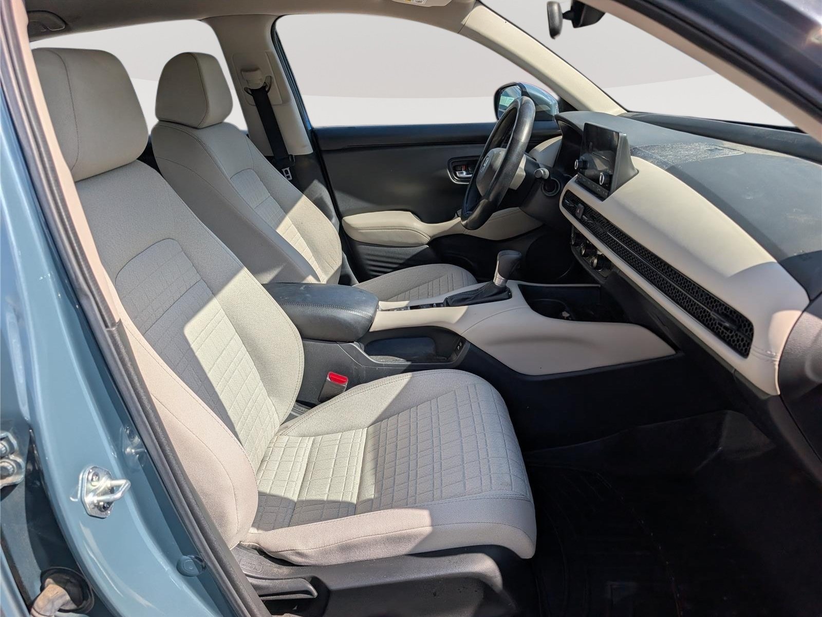 Used 2025 Honda HR-V LX image 11