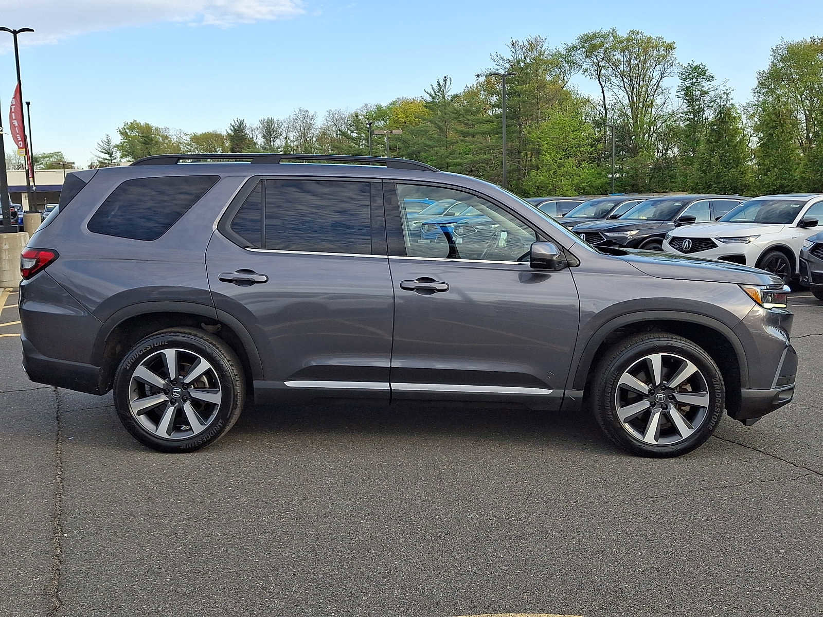 Used 2023 Honda Pilot Touring image 7