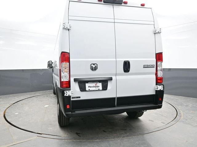 Used 2025 RAM ProMaster 2500 w/ Convenience Group image 5
