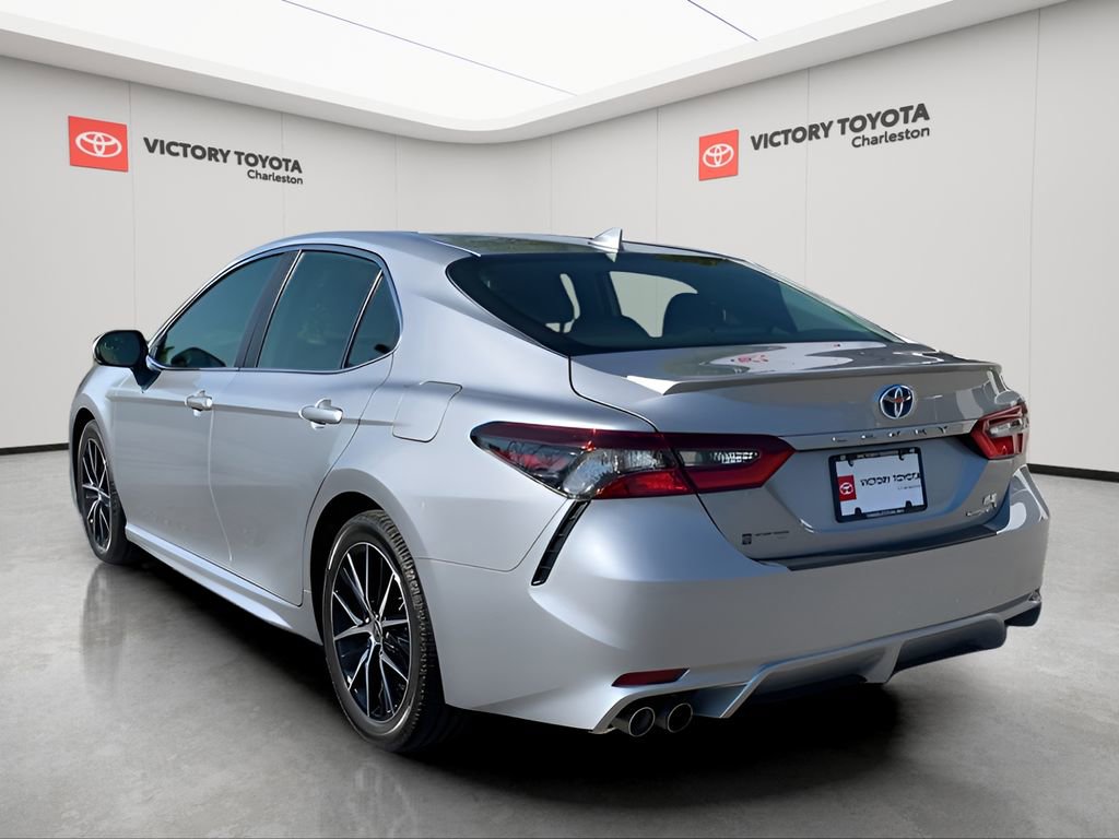 Used 2024 Toyota Camry SE image 6