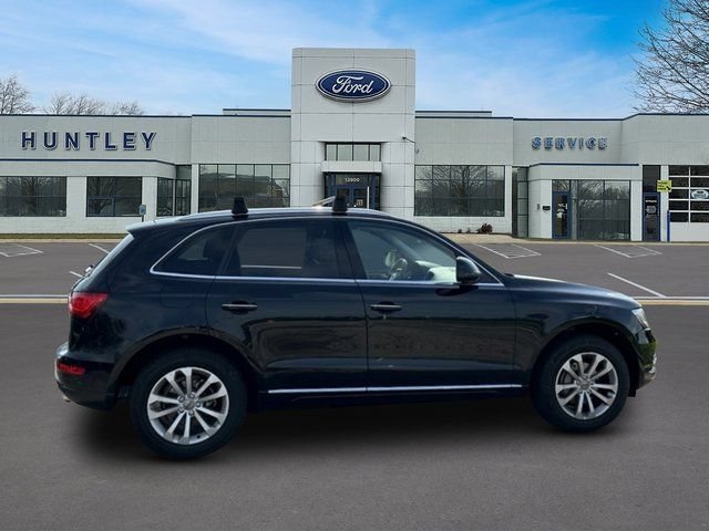 Used 2015 Audi Q5 2.0T Premium Plus w/ Technology Package AWD/4WD image 4