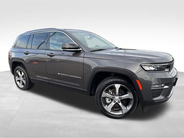 Used 2024 Jeep Grand Cherokee Limited w/ Luxury Tech Group II