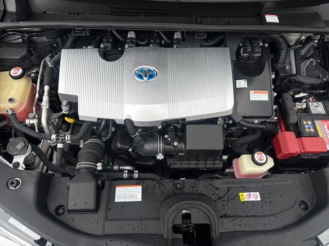 Used 2018 Toyota Prius Three Touring FWD image 23