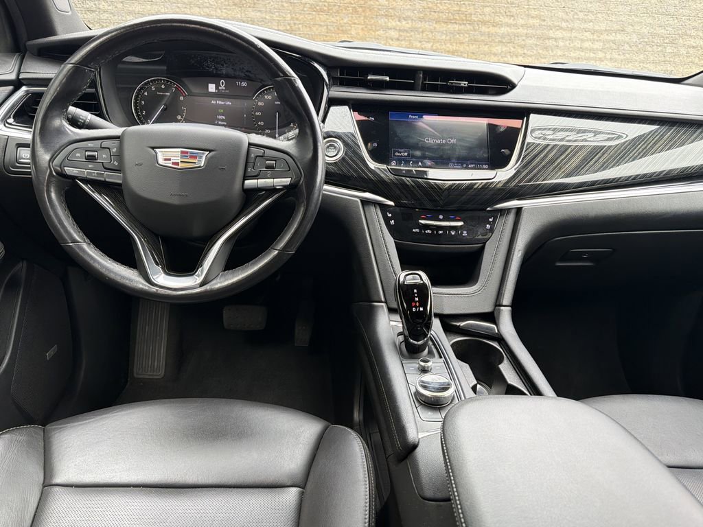Used 2023 Cadillac XT6 Premium Luxury image 24