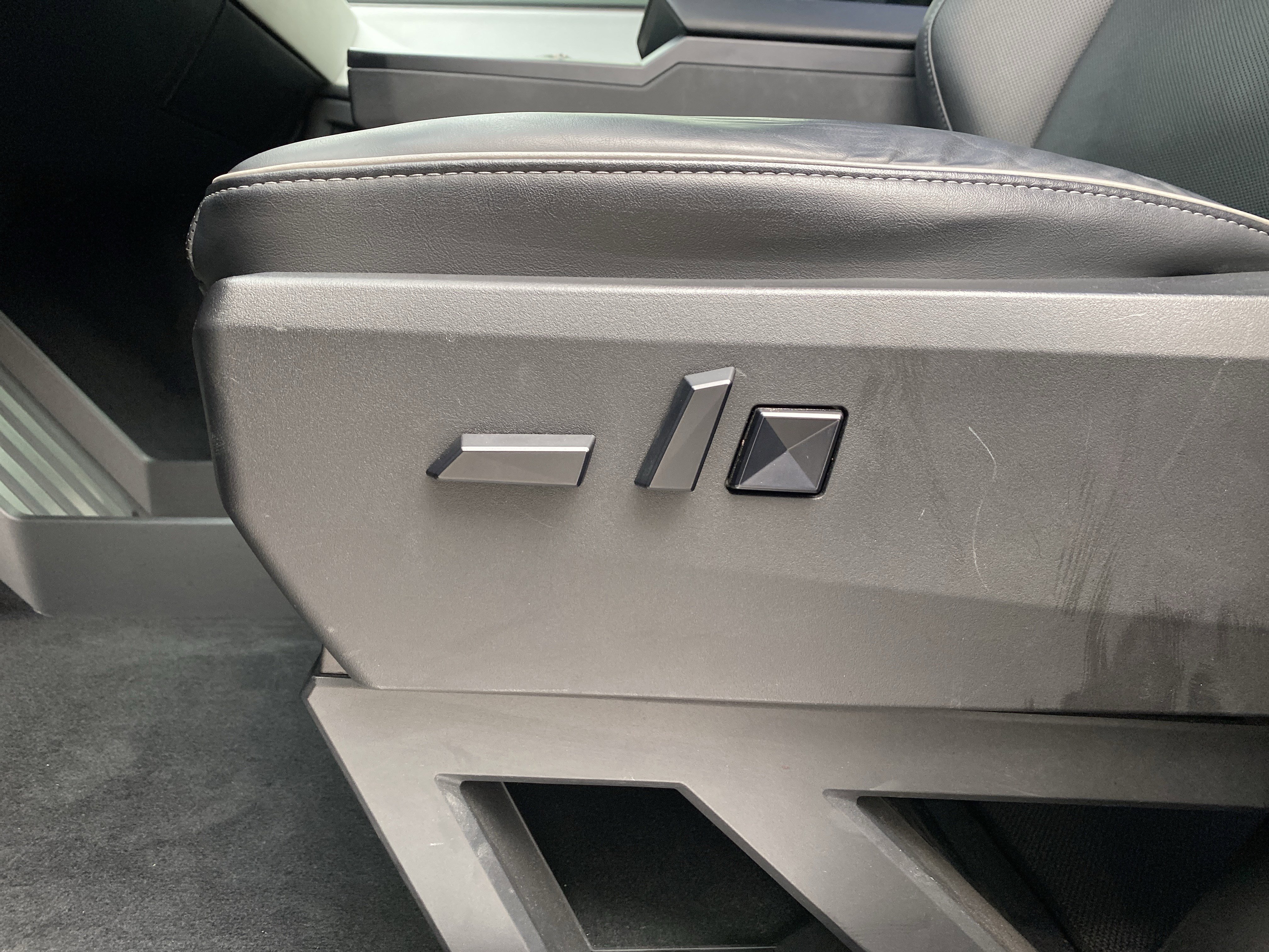 Used 2024 Tesla Cybertruck Cyberbeast image 20