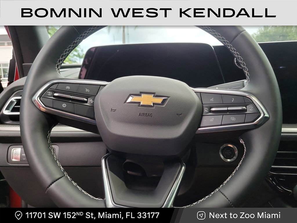 Used 2025 Chevrolet Traverse LT image 10