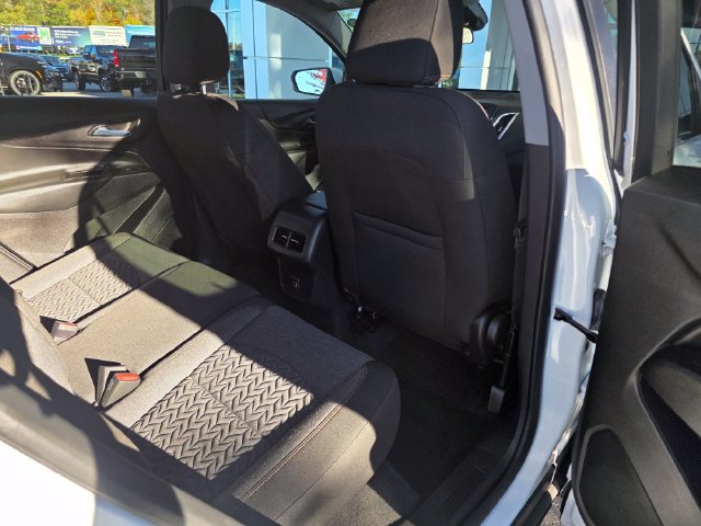 Used 2024 Chevrolet Equinox LT AWD/4WD image 12