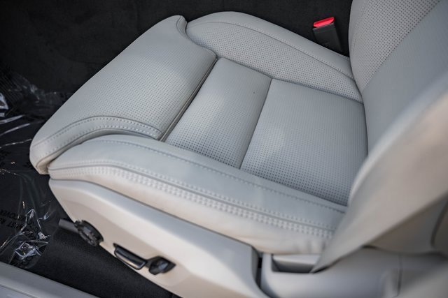 New 2026 Volvo XC60 B5 Ultra w/ Protection Package Premier image 35