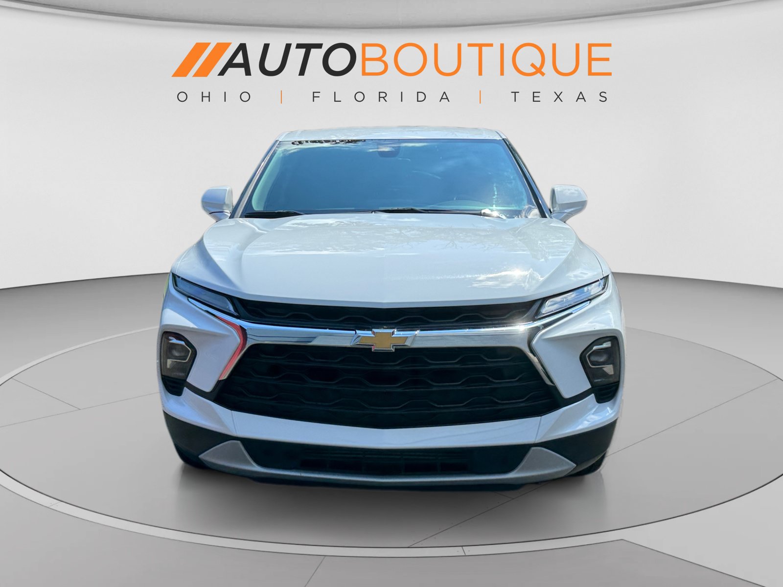 Used 2025 Chevrolet Blazer LT FWD image 9