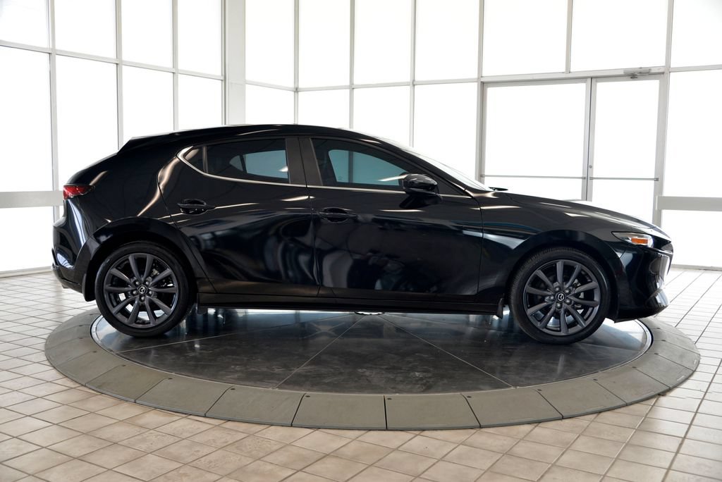 Used 2024 MAZDA MAZDA3 s FWD image 9