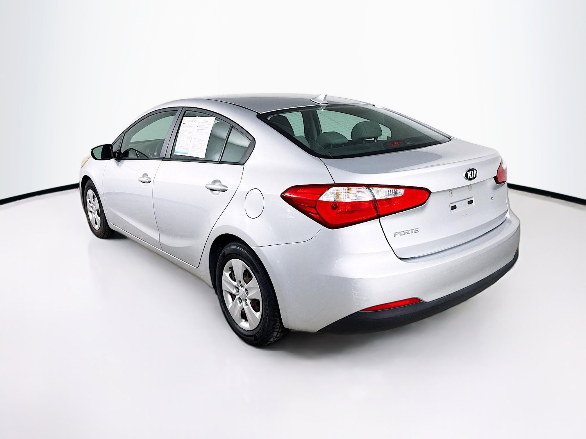 Used 2015 Kia Forte LX image 25