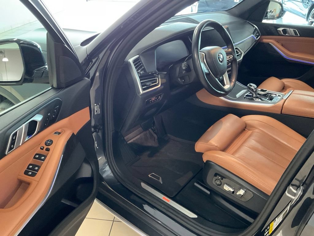 Used 2022 BMW X5 xDrive40i w/ Luxury Seating Package AWD/4WD image 9