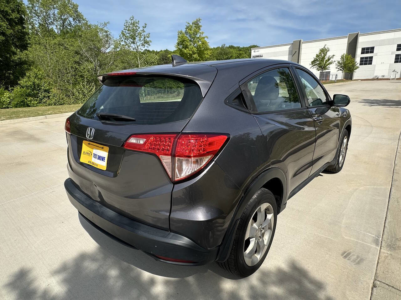 Used 2017 Honda HR-V LX image 5