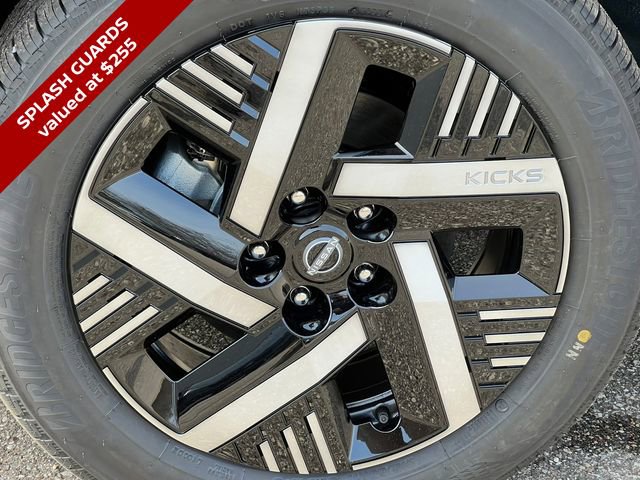 New 2026 Nissan Kicks SV w/ SV Premium Package image 5