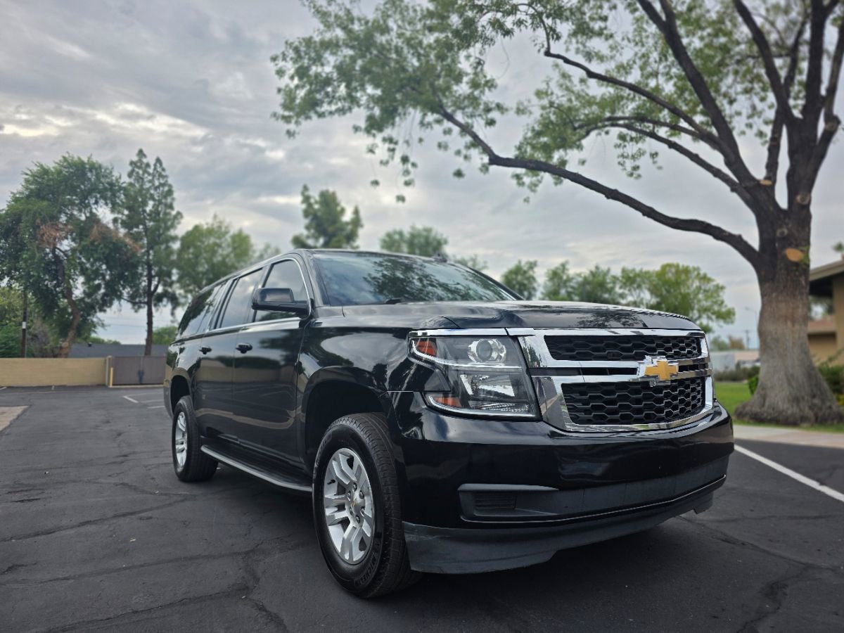 Used 2020 Chevrolet Suburban LT image 1