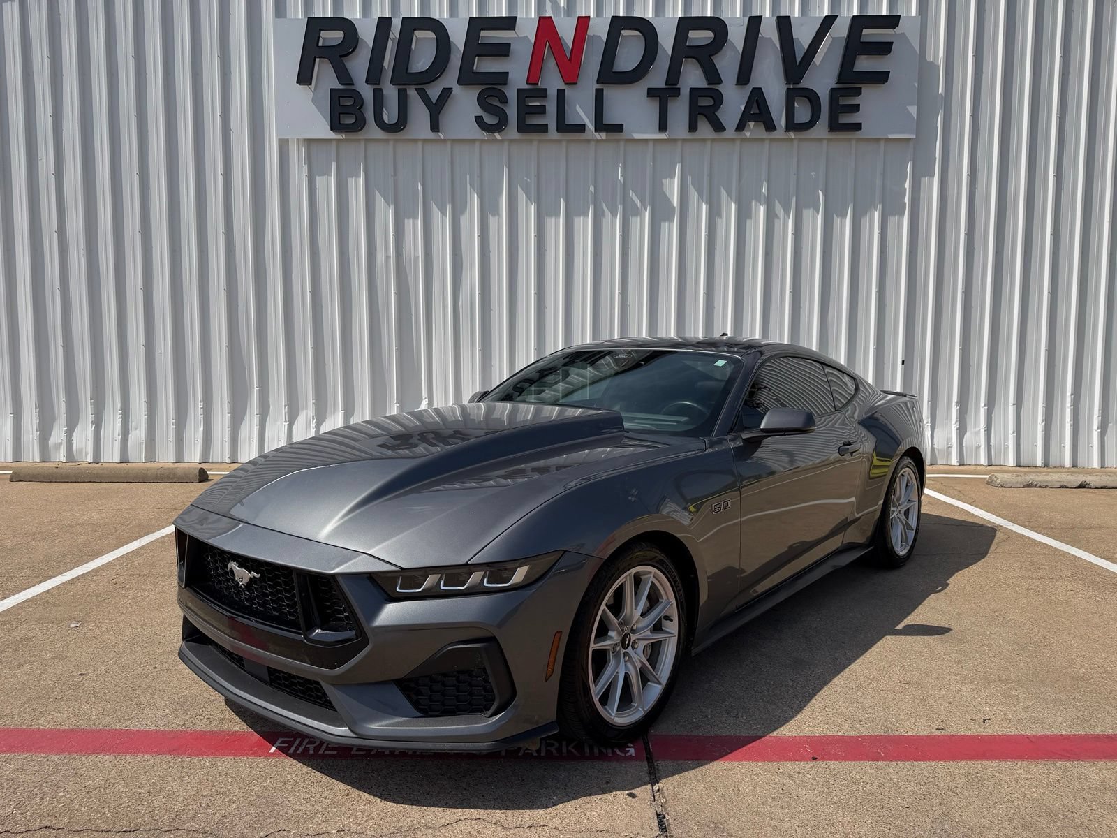 Used 2024 Ford Mustang GT Premium RWD image 1