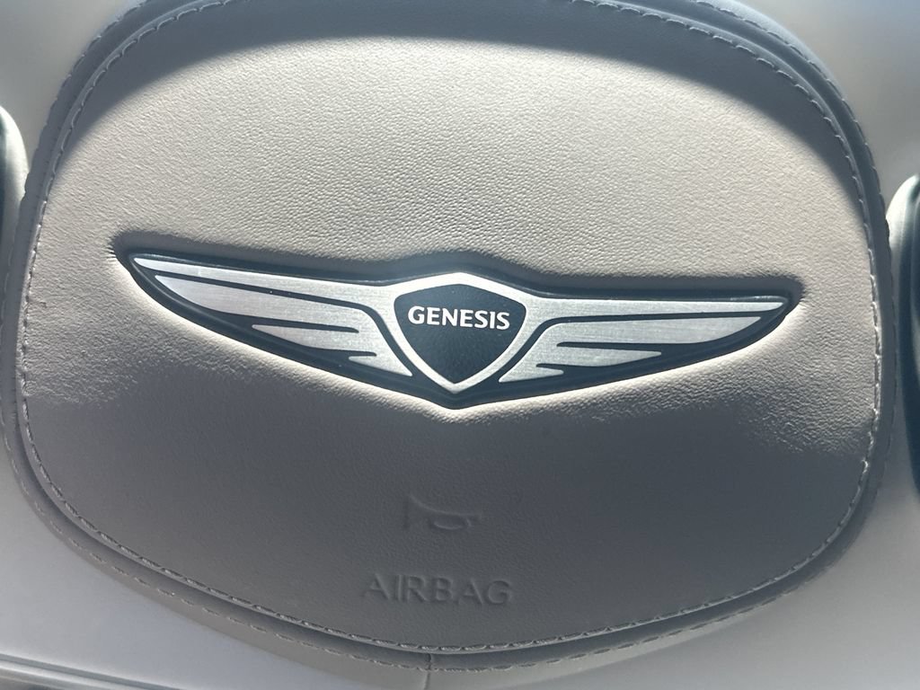 Used 2025 Genesis G90 3.5T AWD/4WD image 23