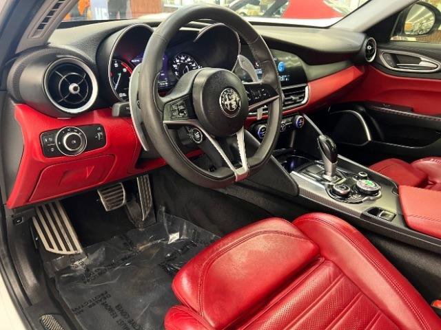 Used 2019 Alfa Romeo Giulia Ti Sport w/ Quick Order Package 22U Sport RWD image 9