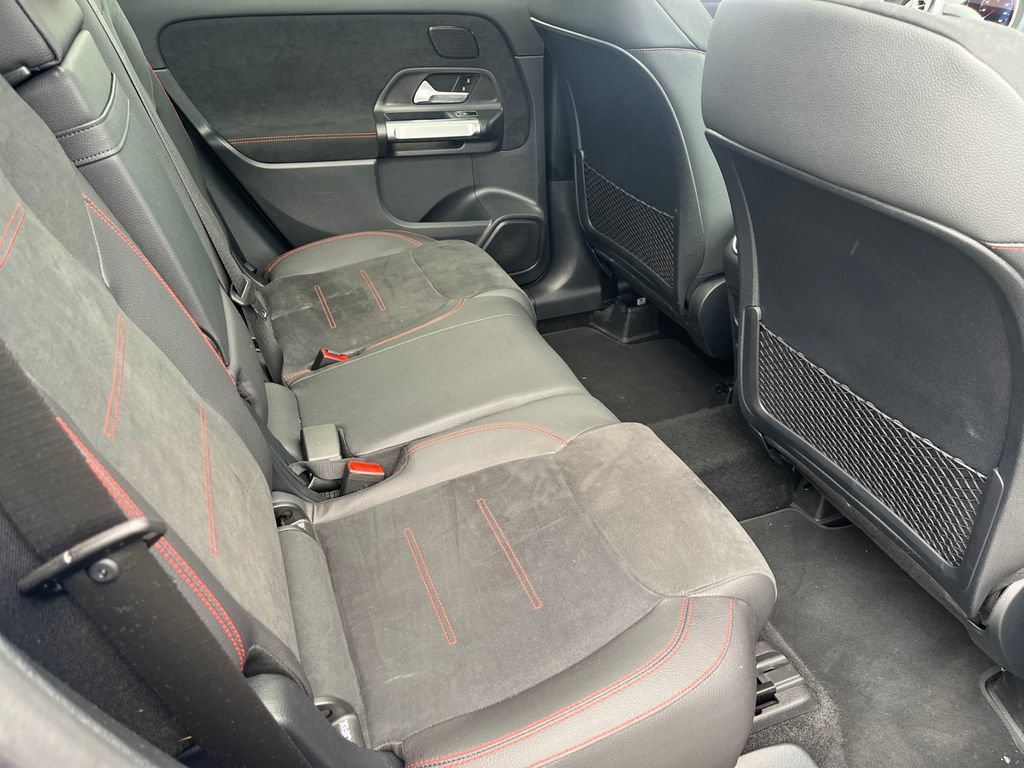 Certified 2024 Mercedes-Benz GLB 250 4MATIC image 17