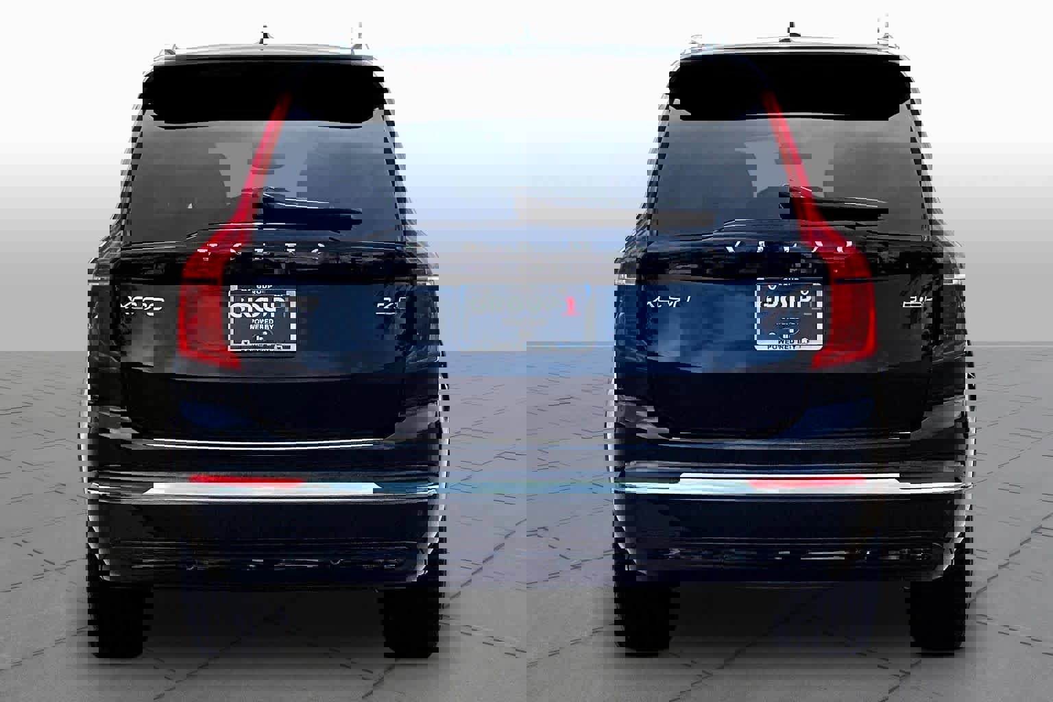 Used 2023 Volvo XC90 B6 Plus w/ Protection Package Premier image 5