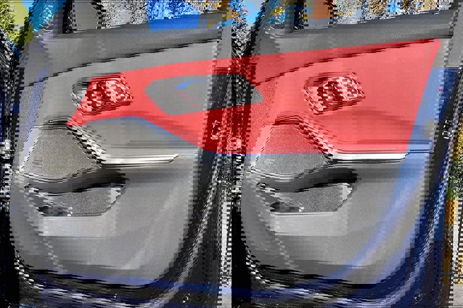 Used 2023 BMW 330e w/ M Sport Package image 21