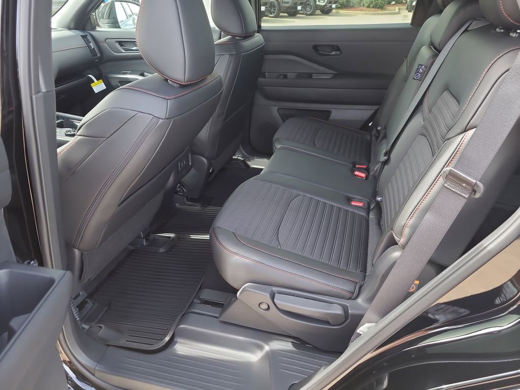 New 2026 Nissan Pathfinder Rock Creek image 9