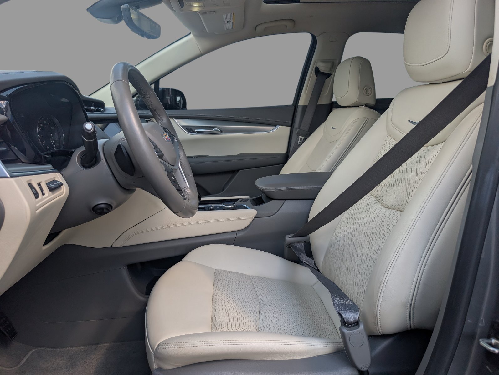 Certified 2022 Cadillac XT5 Premium Luxury w/ Technology Package FWD image 14