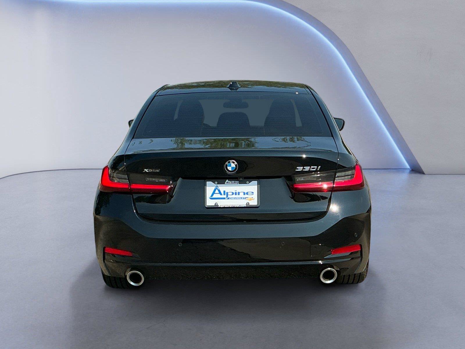 Used 2026 BMW 330i xDrive Sedan AWD/4WD image 4