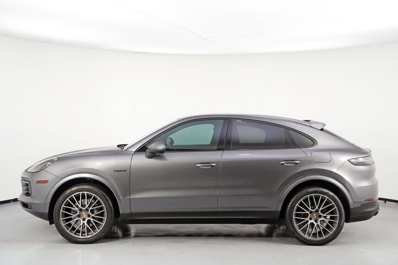 Used 2023 Porsche Cayenne E-Hybrid image 52