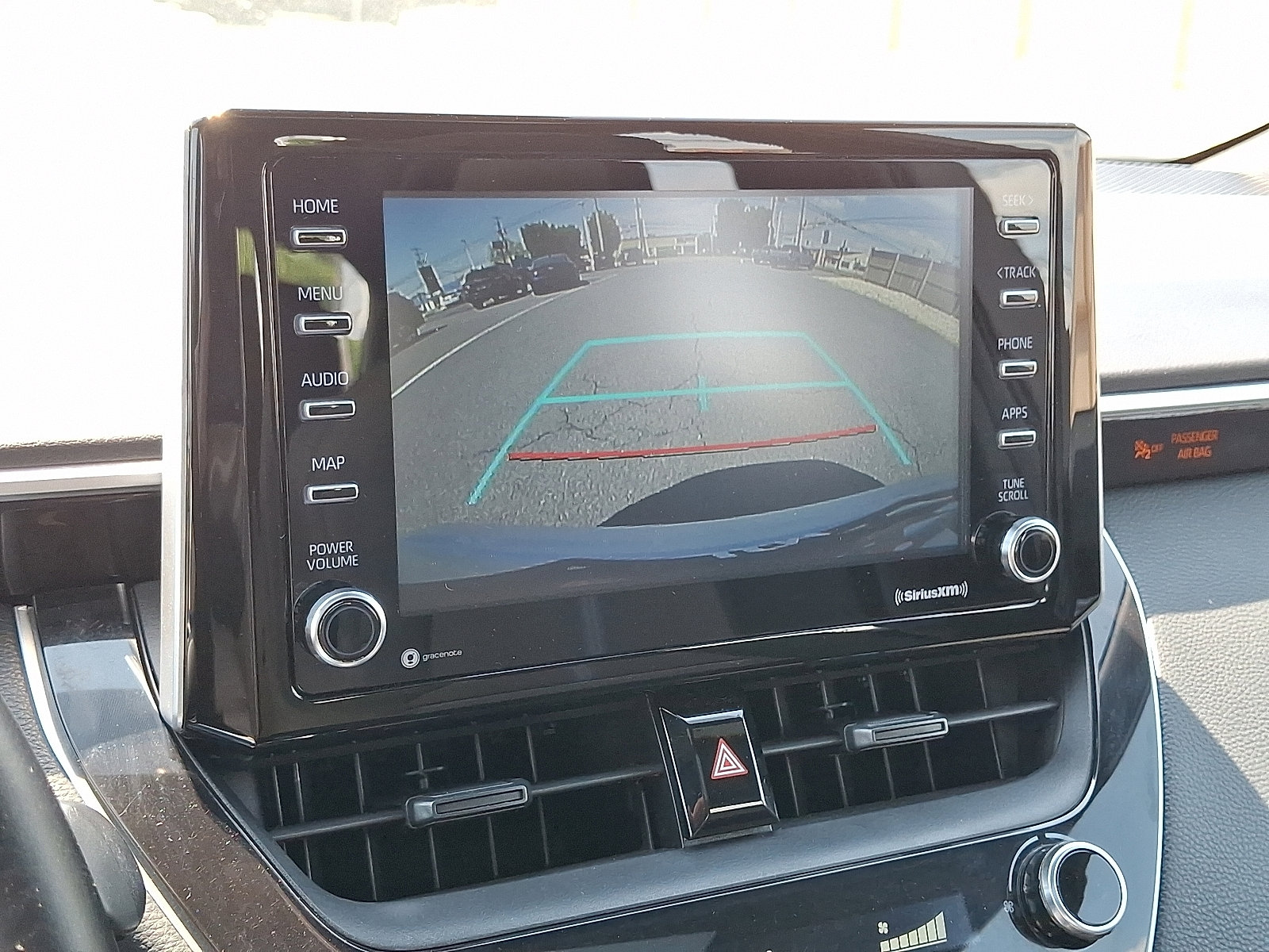 Used 2021 Toyota Corolla SE w/ SE Premium Package FWD image 19