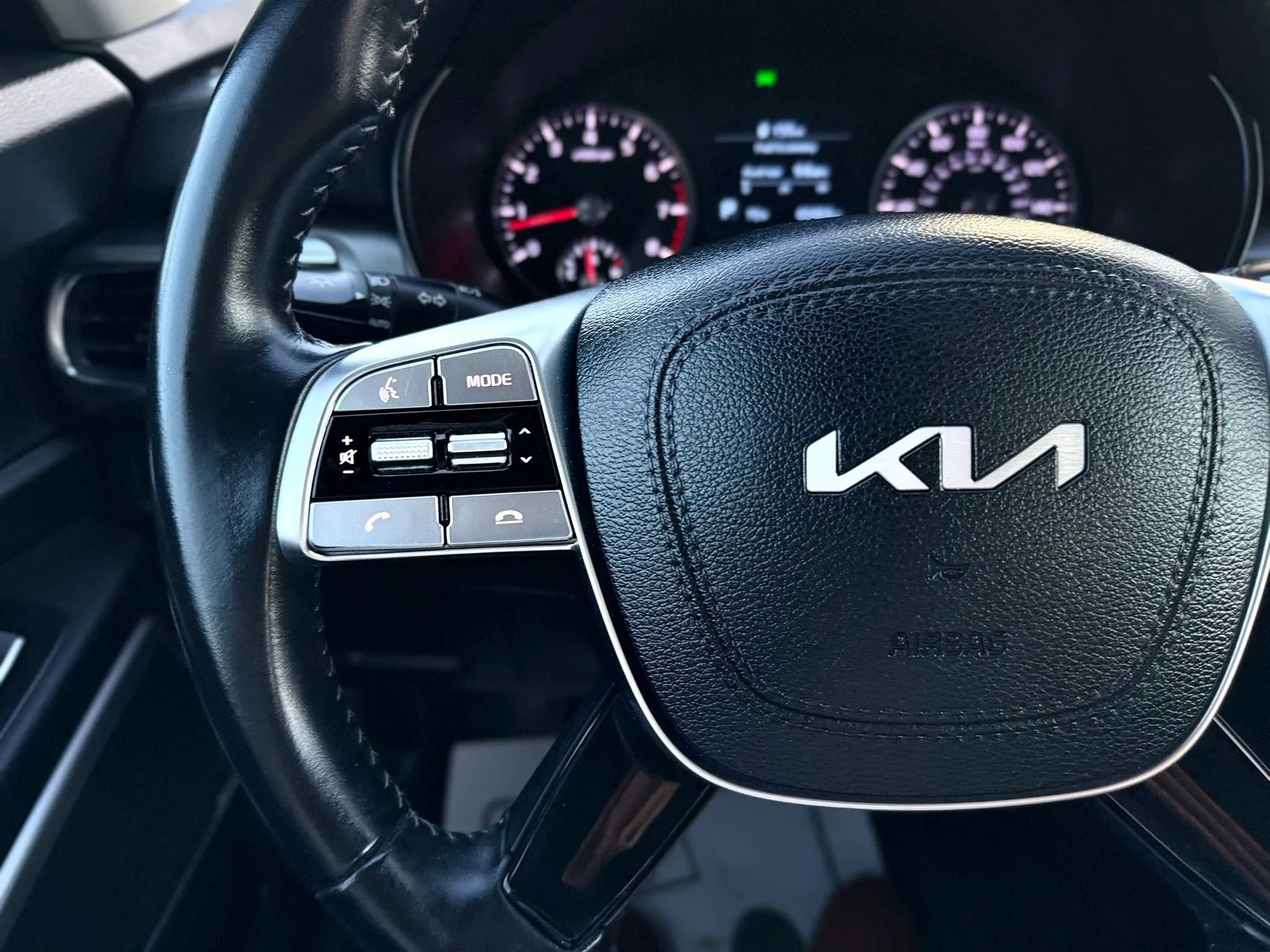 Used 2022 Kia Telluride S image 30