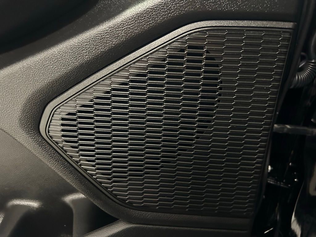 Used 2024 Jeep Grand Cherokee Altitude image 6