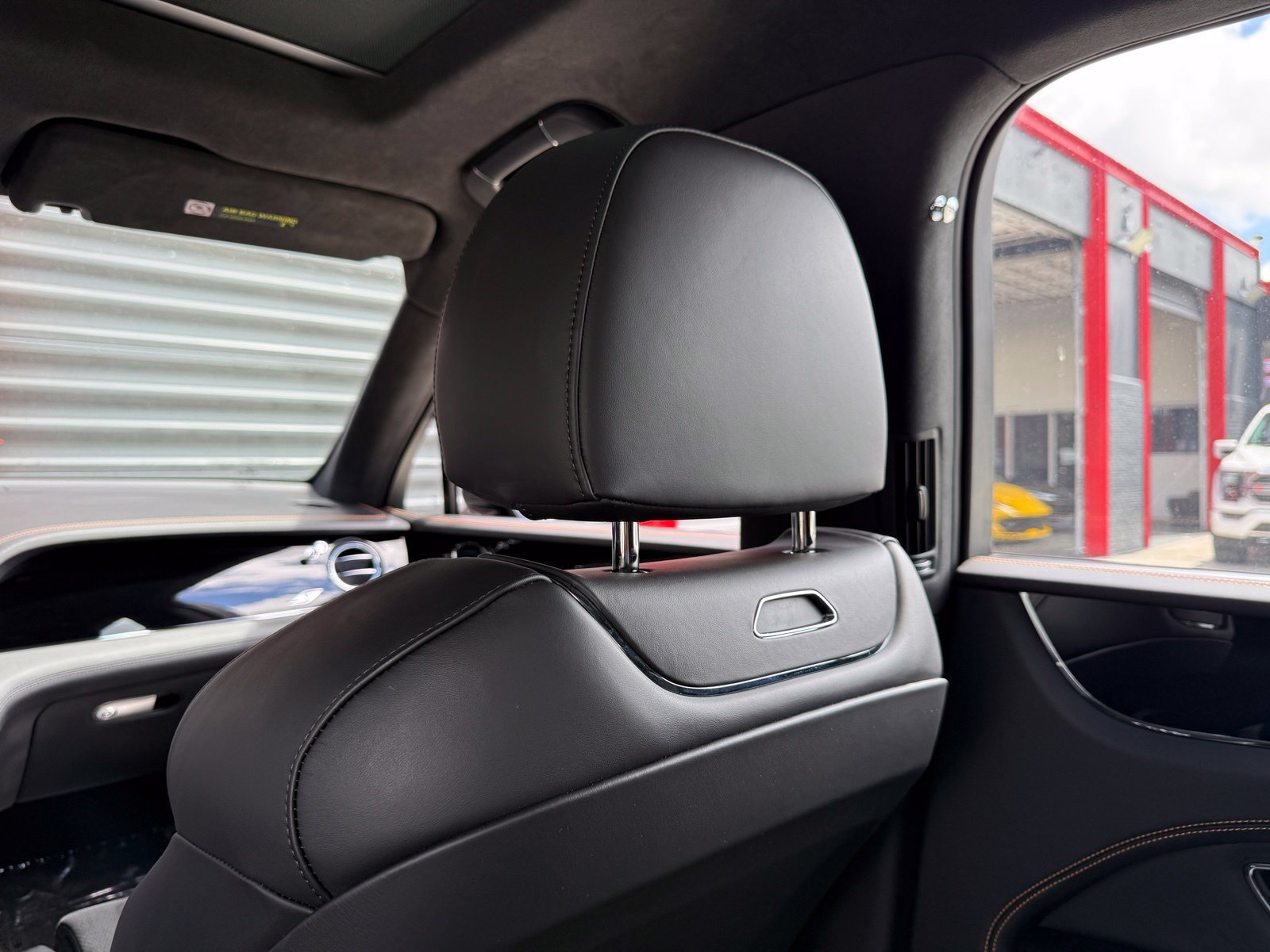 Used 2023 Bentley Bentayga AWD/4WD image 45