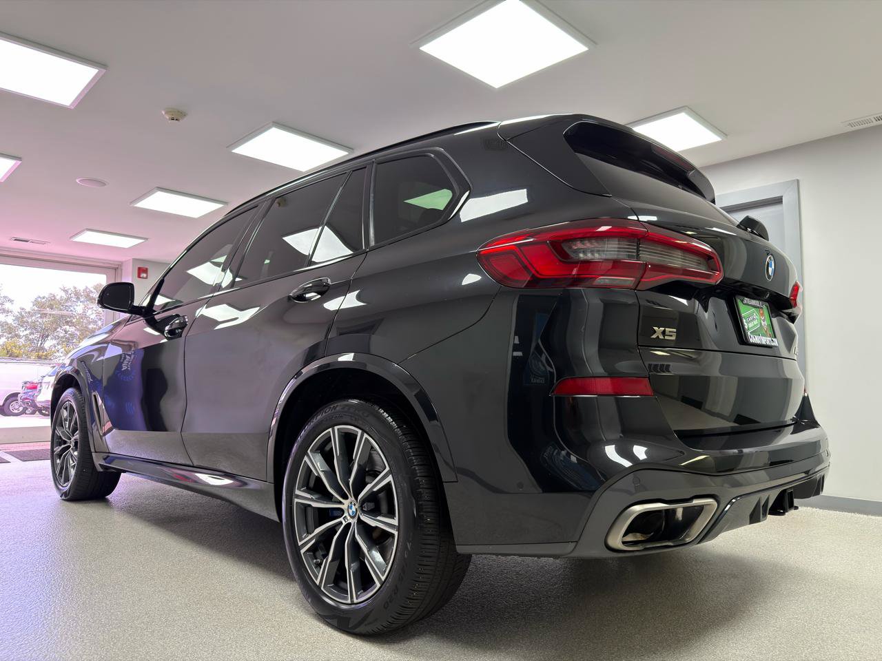 Used 2020 BMW X5 M50i AWD/4WD image 5