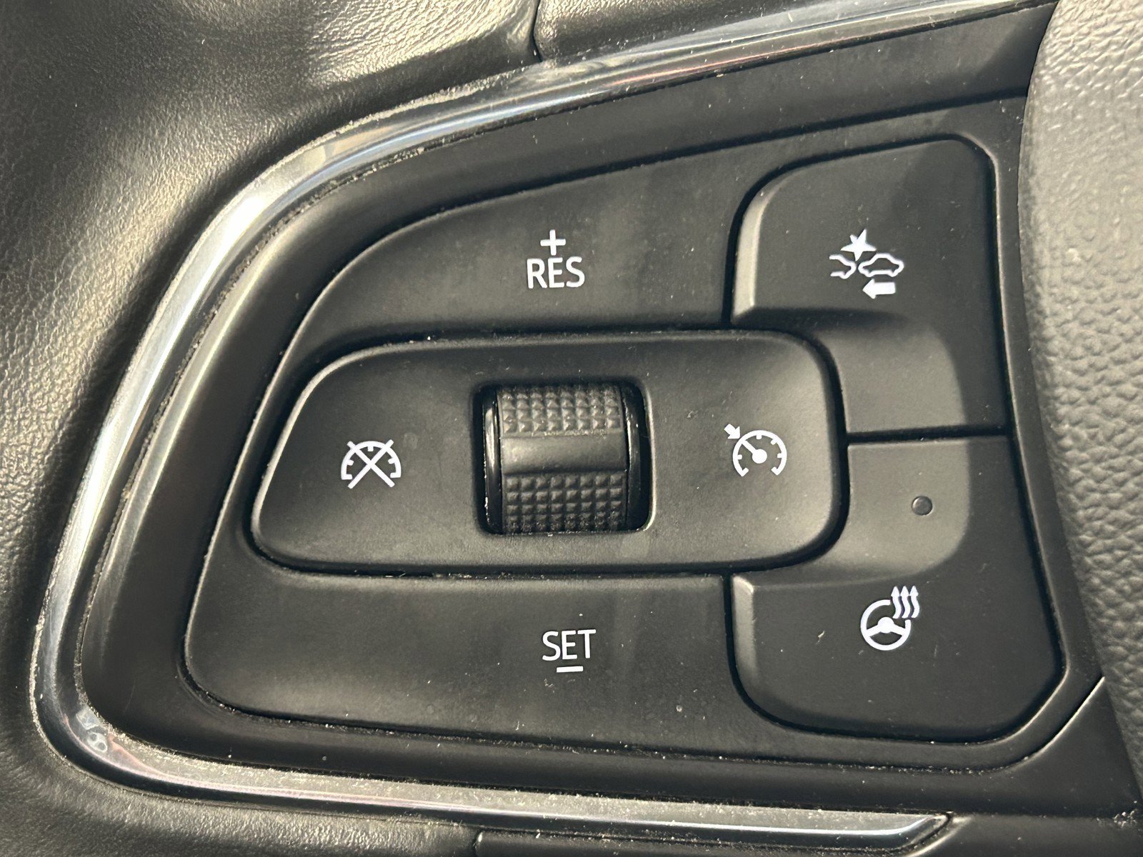 Used 2022 Buick Envision Preferred image 21