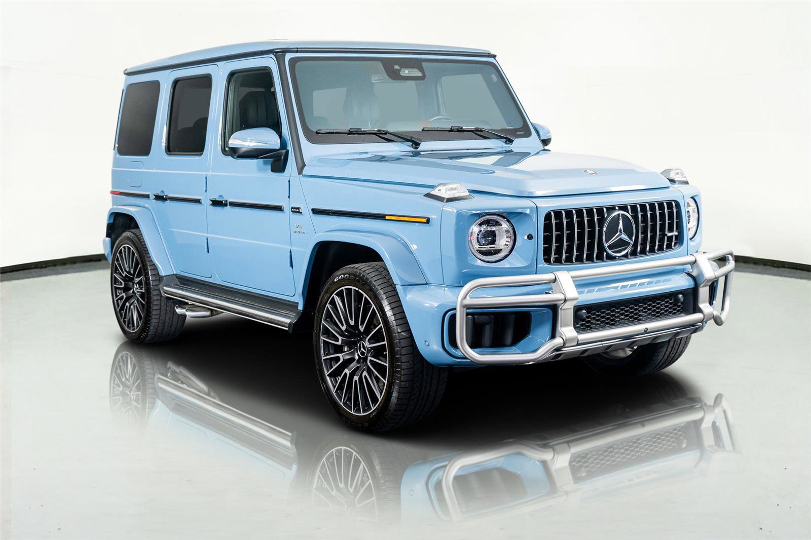 Used 2025 Mercedes-Benz G 63 AMG 4MATIC image 4