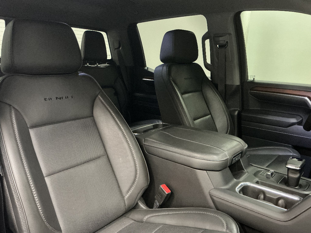 Used 2023 GMC Sierra 1500 Denali AWD/4WD image 26