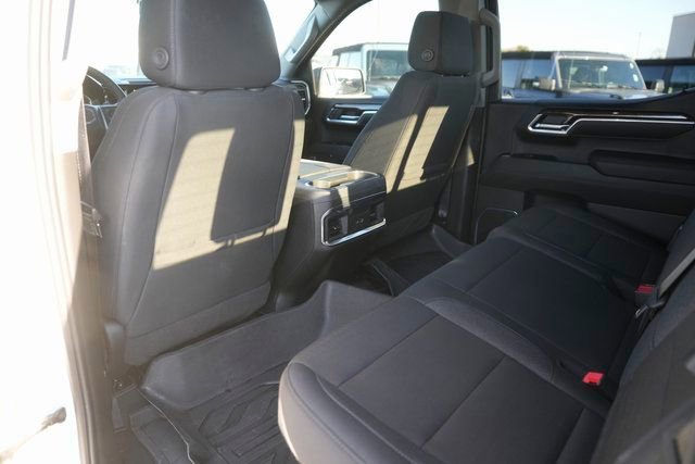 Used 2025 GMC Sierra 1500 Elevation image 11